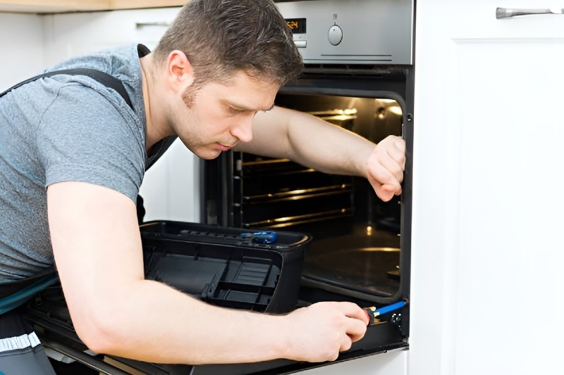 Oven & Stove repair in Tamiami